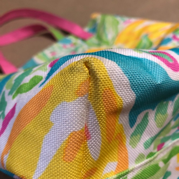 LILLY PULITZER FOR ESTEE LAUDER VIP FLORAL COLORFUL SHOPPING TOTE - Picture 5 of 10
